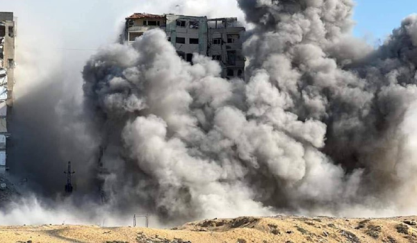Gaza : de nouveaux bombardements israéliens faisant des dizaines de martyrs et de blessés...